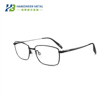 Gleraugu úr títan stáli